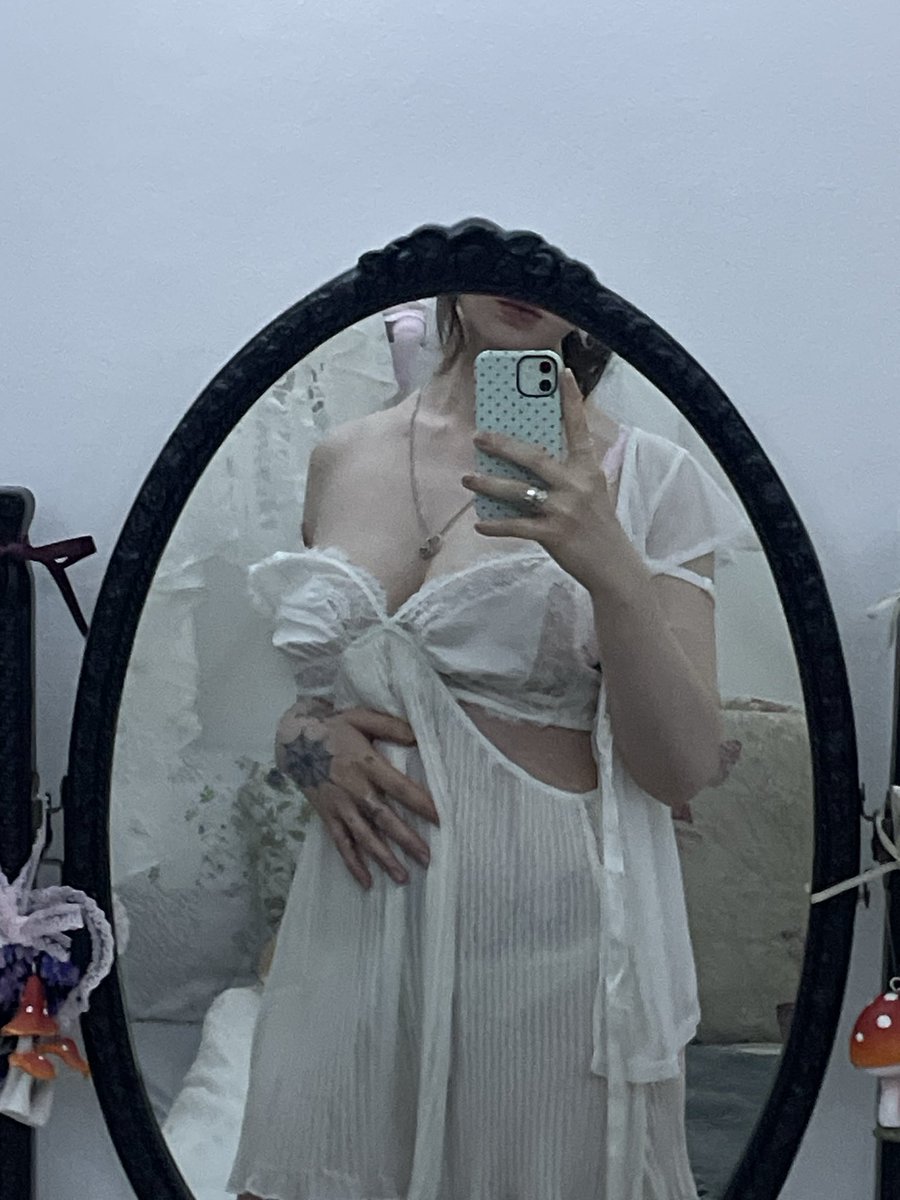 Nelldollbite's tweet photo. anyone like angelic fantasy girls? Starting my fansly soooon! 
I’m an amateur tho pls be nice I’m super sensitive 🪽 https://t.co/4f4fDJtIBB