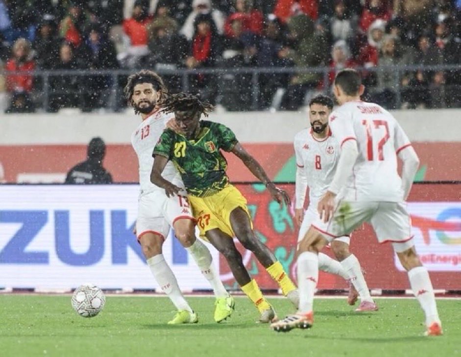 MonsieurBernaps's tweet photo. Gaoussou Diakité 🇲🇱 se remet de sa blessure sereinement avec un temps de jeu progressif ✅ 

Il est rentré à la 75 eme avec le @RedBullSalzburg ✅ le malien enchaine les minutes … la trêve de Novembre approche … elle risque d’être un peu juste pour Gaoussou mais il est sur la bonne voie ⚡️ 

Bernaps 🫡