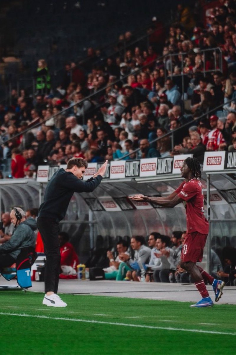 MonsieurBernaps's tweet photo. Gaoussou Diakité 🇲🇱 se remet de sa blessure sereinement avec un temps de jeu progressif ✅ 

Il est rentré à la 75 eme avec le @RedBullSalzburg ✅ le malien enchaine les minutes … la trêve de Novembre approche … elle risque d’être un peu juste pour Gaoussou mais il est sur la bonne voie ⚡️ 

Bernaps 🫡