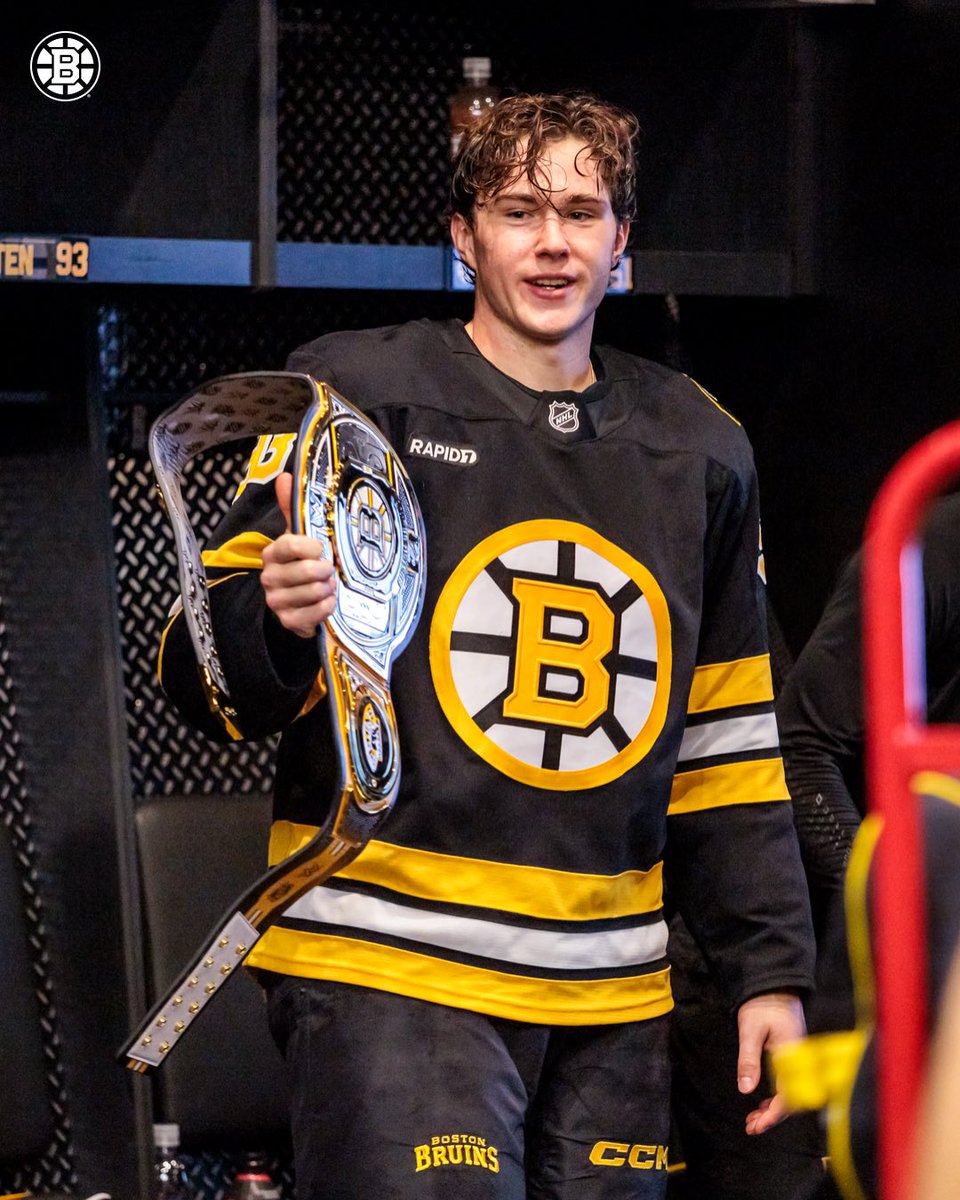 NHLBruins's tweet photo. The belt goes from Bru to Mints. https://t.co/f4EnpQPoAd
