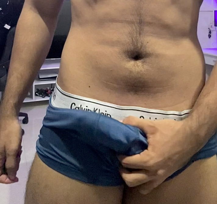 RlengV56510's tweet photo. come here: https://t.co/7f73WXEzPN
#femboy #gay #cock #OF #new https://t.co/MosNU8ZJxw