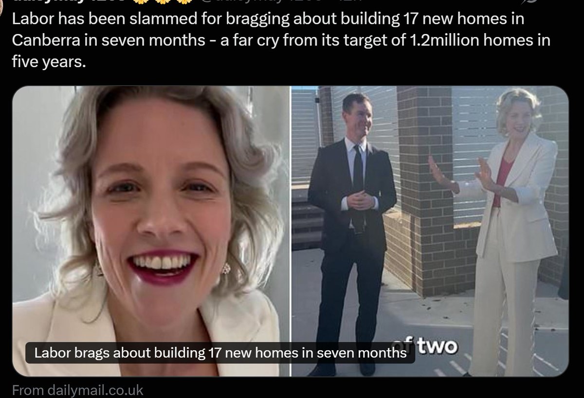 MrsS2023's tweet photo. This Thing wants to be the Australian Prime Minister.

#CluelessClaire  an utter failure of a Minister https://t.co/wxNFeqEGLy