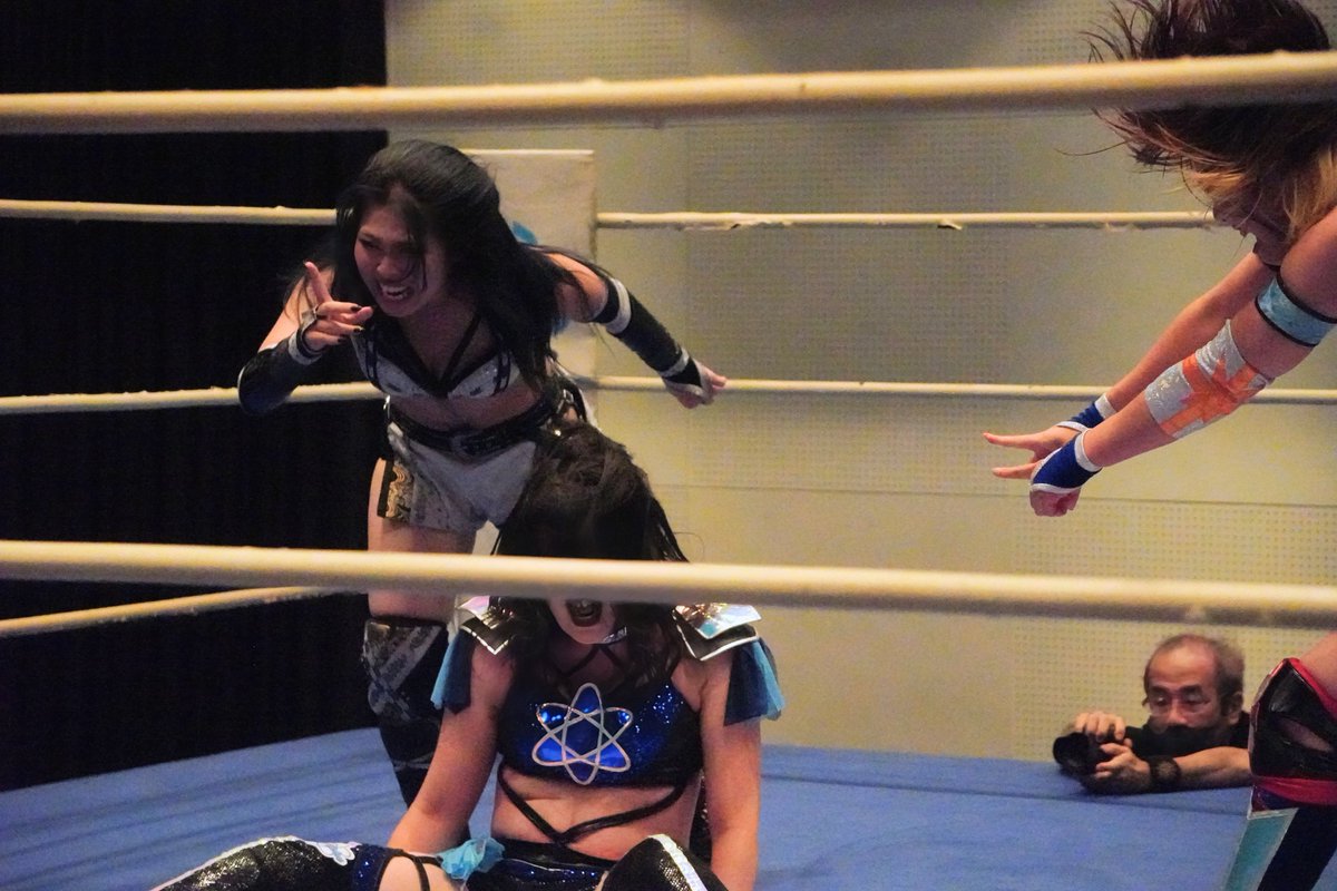 KyochanPoMpOm's tweet photo. 10.10 JTO 横浜
問答無用の左ラリアット からの 一撃必殺ともか蹴り
#pw_jto
#みちのくプロレス
#稲葉ともか
#MIRAISS https://t.co/vUAXEF3d49