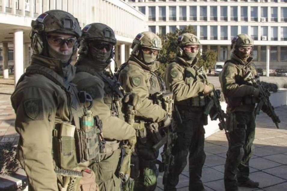Agbasala12ff's tweet photo. Special Purpose Directorate of the Federal Guard Service of the President of the Russian Federation
In 1996, the Special Purpose Center became part of the Federal Guard Service of the Russian Federation with the status of USN (Special Purpose Directorate) https://t.co/4HjnYGIIti
