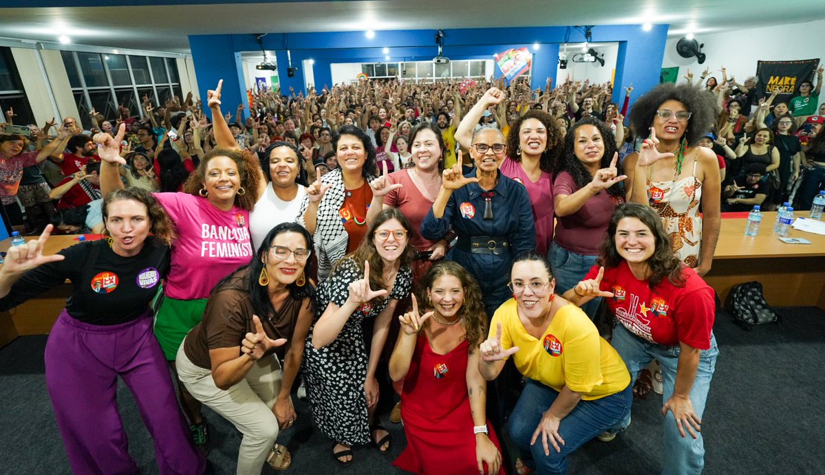 samiabomfim's tweet photo. BOLSONARO NUNCA MAIS! Vamos virar, é Lula 13 ☀️ https://t.co/7yd3bzxhBr