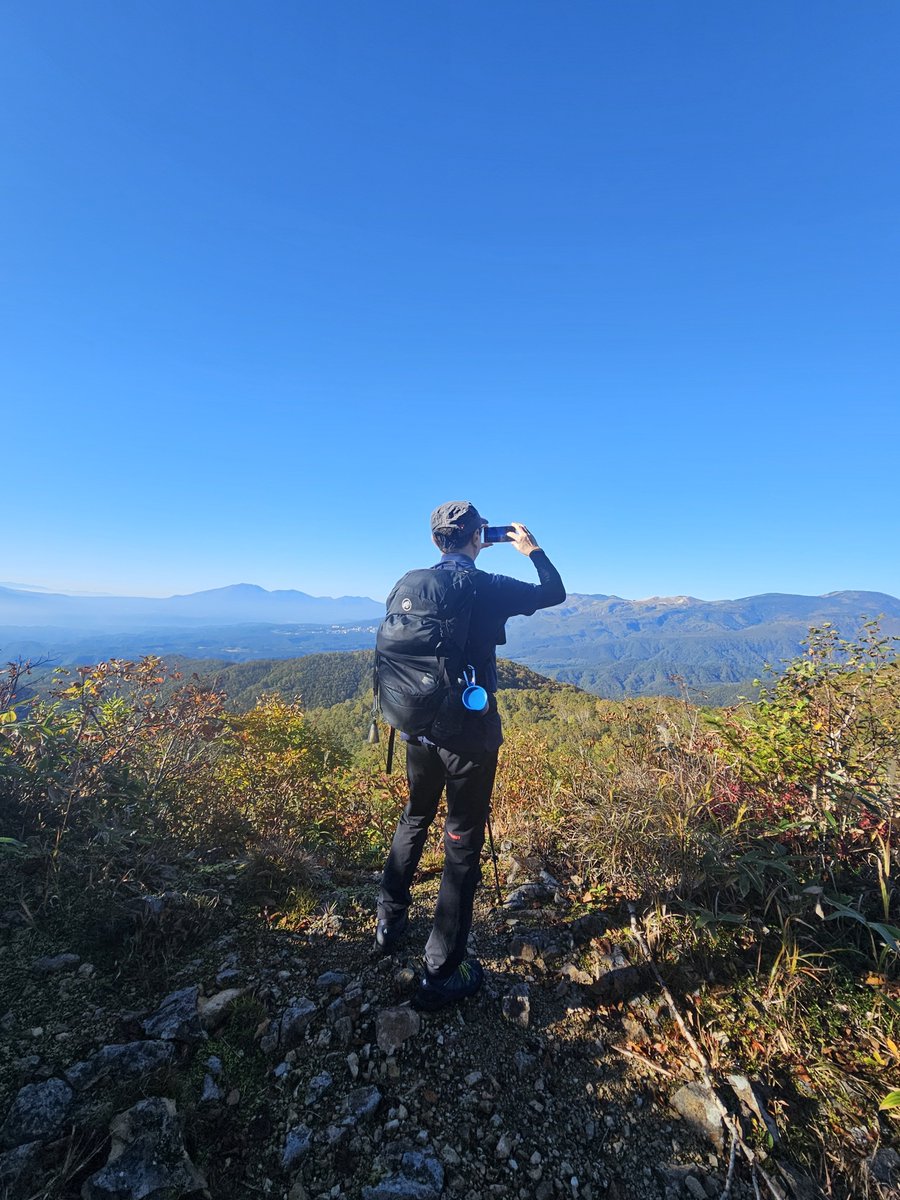hide3776bbc's tweet photo. 昨日はここまでは良かったんだが
黒服が災いしたかw

浅間隠山浅間山 https://t.co/dZ069KdRkv