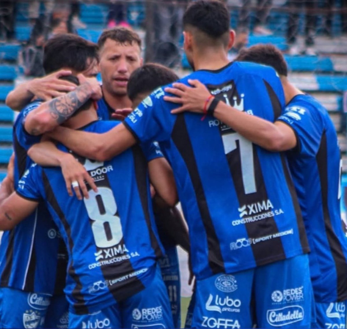 ElProdeOriginal's tweet photo. @ezepetricca22 @DiegoSalice_06 #PrimeraNacional 🇦🇷 | FECHA 33

🏆ZONA B
➡️ #Midland 4-0 #AtléticoRafaela 

Sin plenos. Suman dos puntos @clotacge @DiegoSalice_06 y @ezepetricca22 https://t.co/ushYk1b4oa
