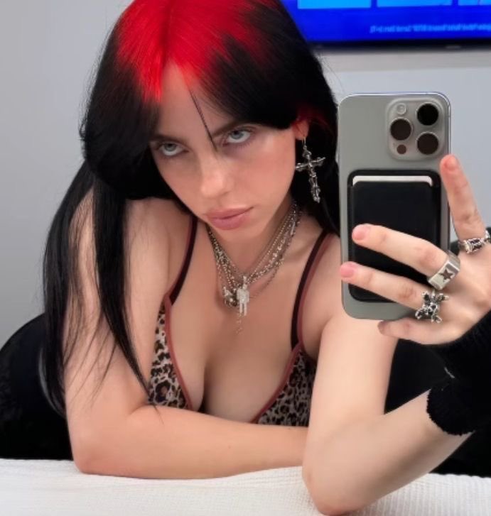 dumgooner69's tweet photo. Her milkerssss😵‍💫😵‍💫😵‍💫😵‍💫 https://t.co/l7L3LLiHTs