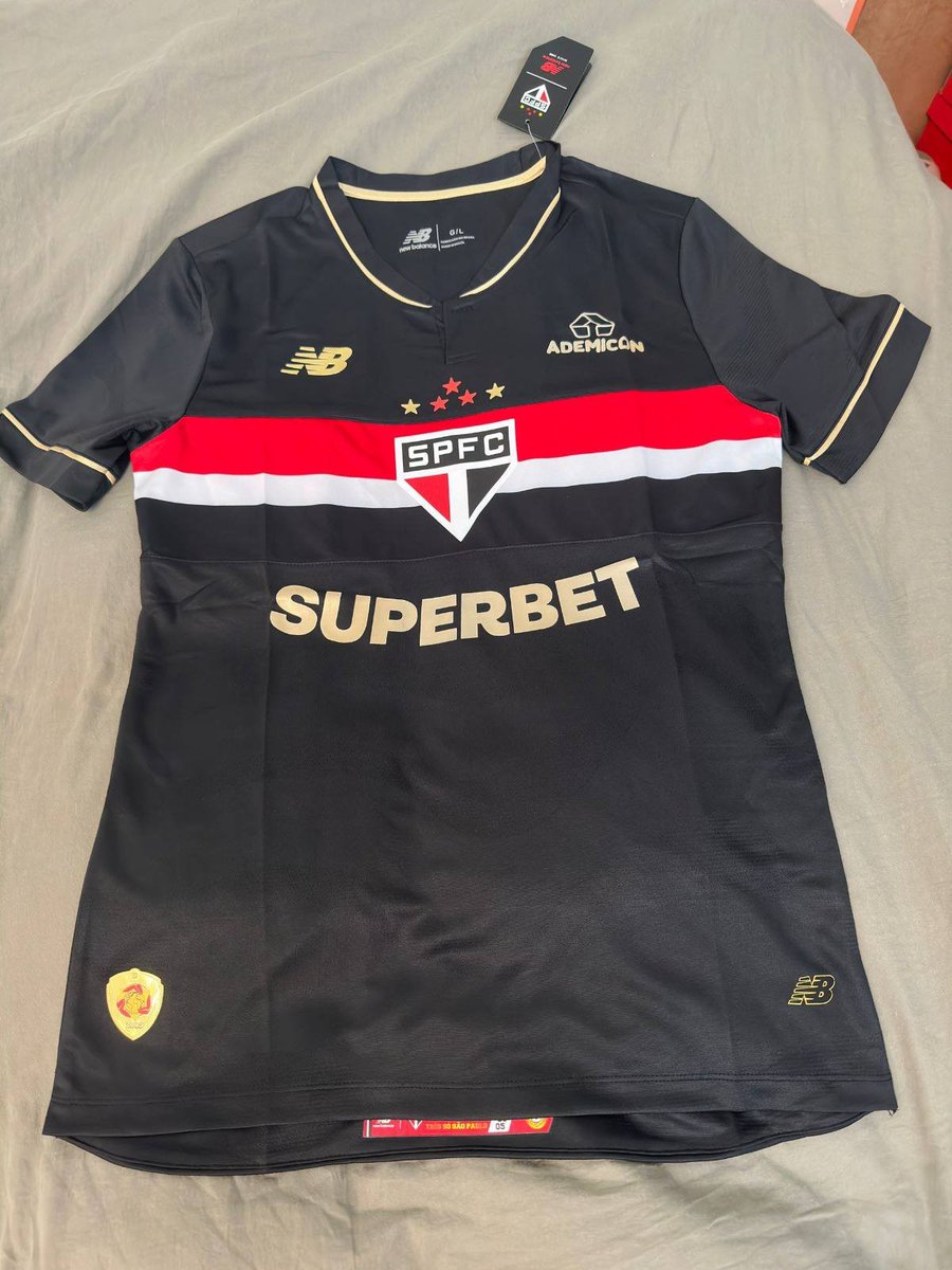 jerseyhubBR's tweet photo. São Paulo 

- Versão jogador

Third 2025/26: https://t.co/kPUsurYddx

Edição especial: https://t.co/pmRw7gyFiV https://t.co/TQUHWA7PaP