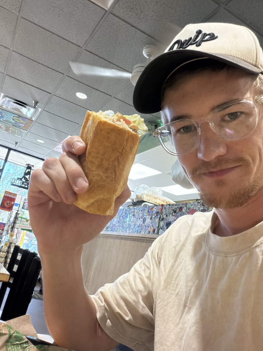 pestctrlguy's tweet photo. Flew out to Phoenix for the weekend. 

Business partner is holding down the fort. 

It’s hot here. So blessed to not live in Phoenix. https://t.co/CbYUdoao90