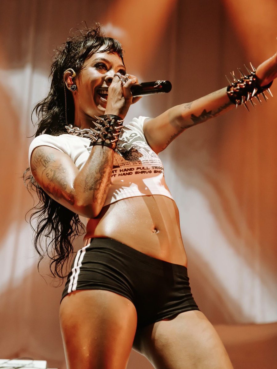 hourlyriconasty's tweet photo. Rico Nasty onstage in The Woodlands, Texas! #THWS https://t.co/psh89zk840