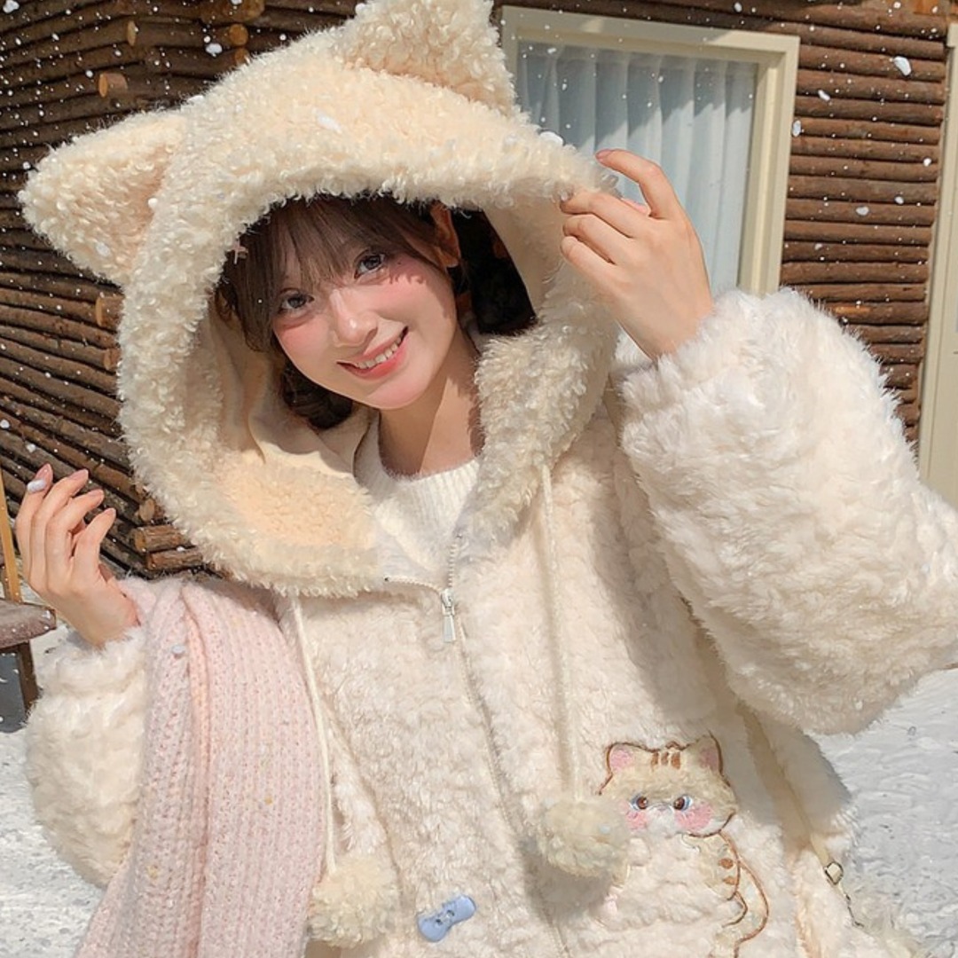 LilyBlack_shop's tweet photo. 猫耳・うさ耳の帽子と、もこもこのファー🐱🐰🤍
秋冬のあったかコーデに