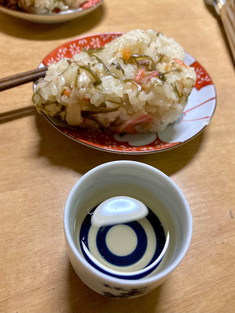 mitsurin_go's tweet photo. 人に作ってもらうご飯は贅沢🍚🥢 https://t.co/z10LEaFrEF