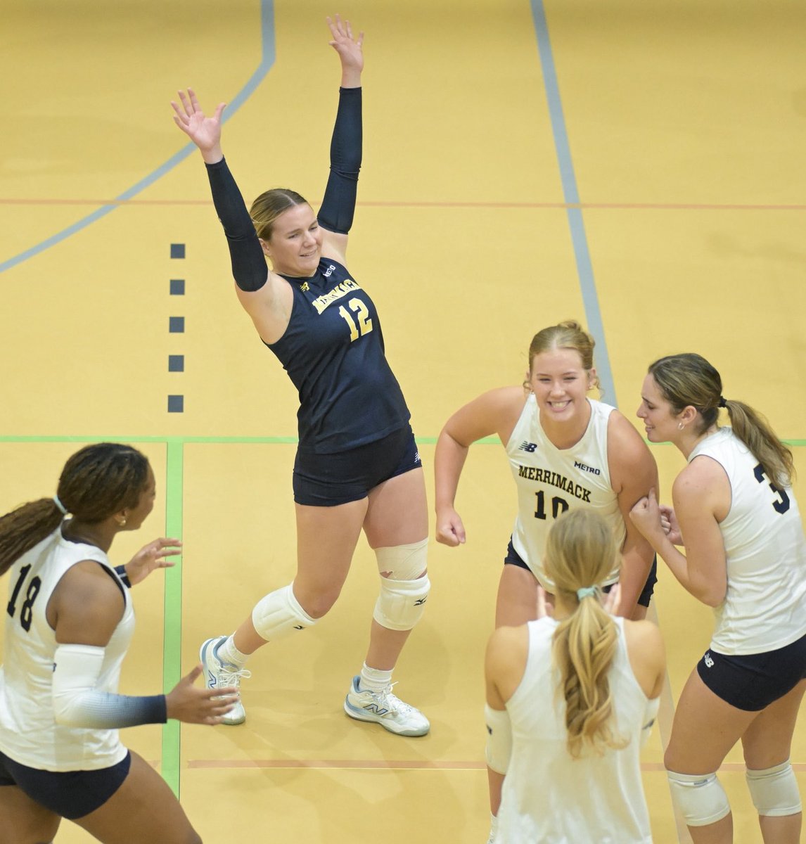 MerrimackWVB's tweet photo. Merrimack got the home W Friday night over Marist! https://t.co/smAmm2Fxjh