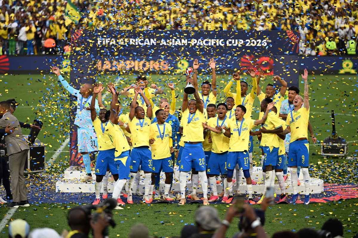 iDiskiTimes's tweet photo. 𝗧𝗪𝗢 𝗢𝗨𝗧 𝗢𝗙 𝗧𝗪𝗢 ✅

🏆 FIFA Africa-Asian Cup
🏆 #MTN8
⏳ CAF Super Cup
⏳ FIFA Challenger Cup
⏳ Carling Black Label Cup
⏳ FIFA Intercontinental Cup
⏳ Nedbank Cup
⏳ Betway Premiership
⏳ CAF Champions League 

How many more trophies can Mamelodi Sundowns still win? https://t.co/HFt8CUqxcp