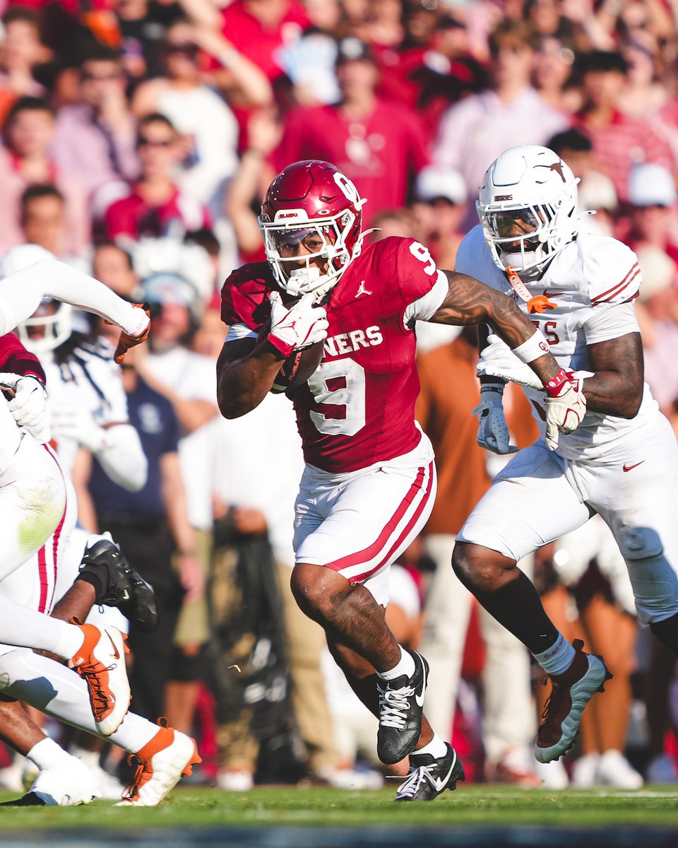 OU_Football's tweet photo. Lloyd. Avant. https://t.co/ZRqVZTXWXj
