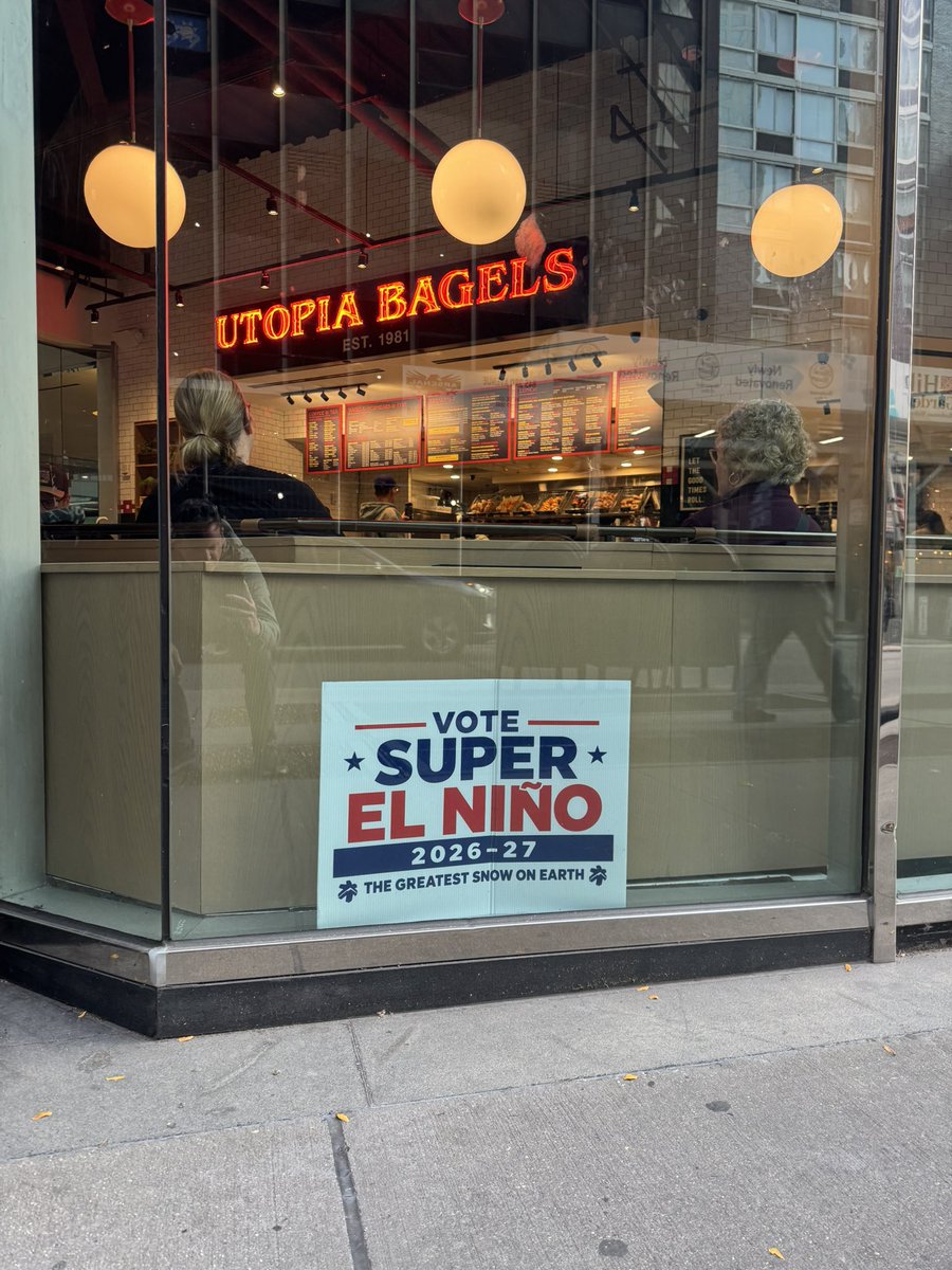 SkiUtah's tweet photo. Spotted in NYC! https://t.co/Ar6GNjqKwm