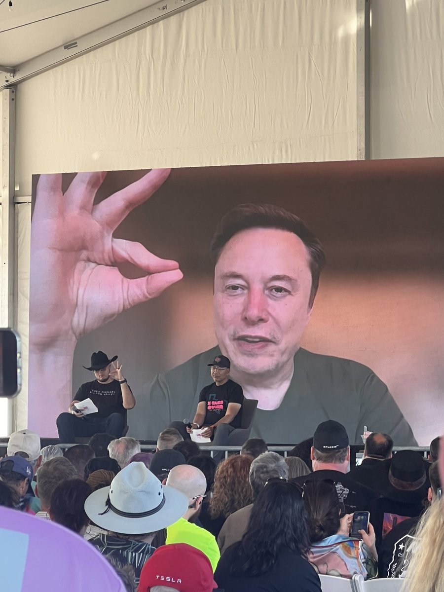 gailalfaratx's tweet photo. We love you Elon Musk 👌 https://t.co/9mO5co4y7G