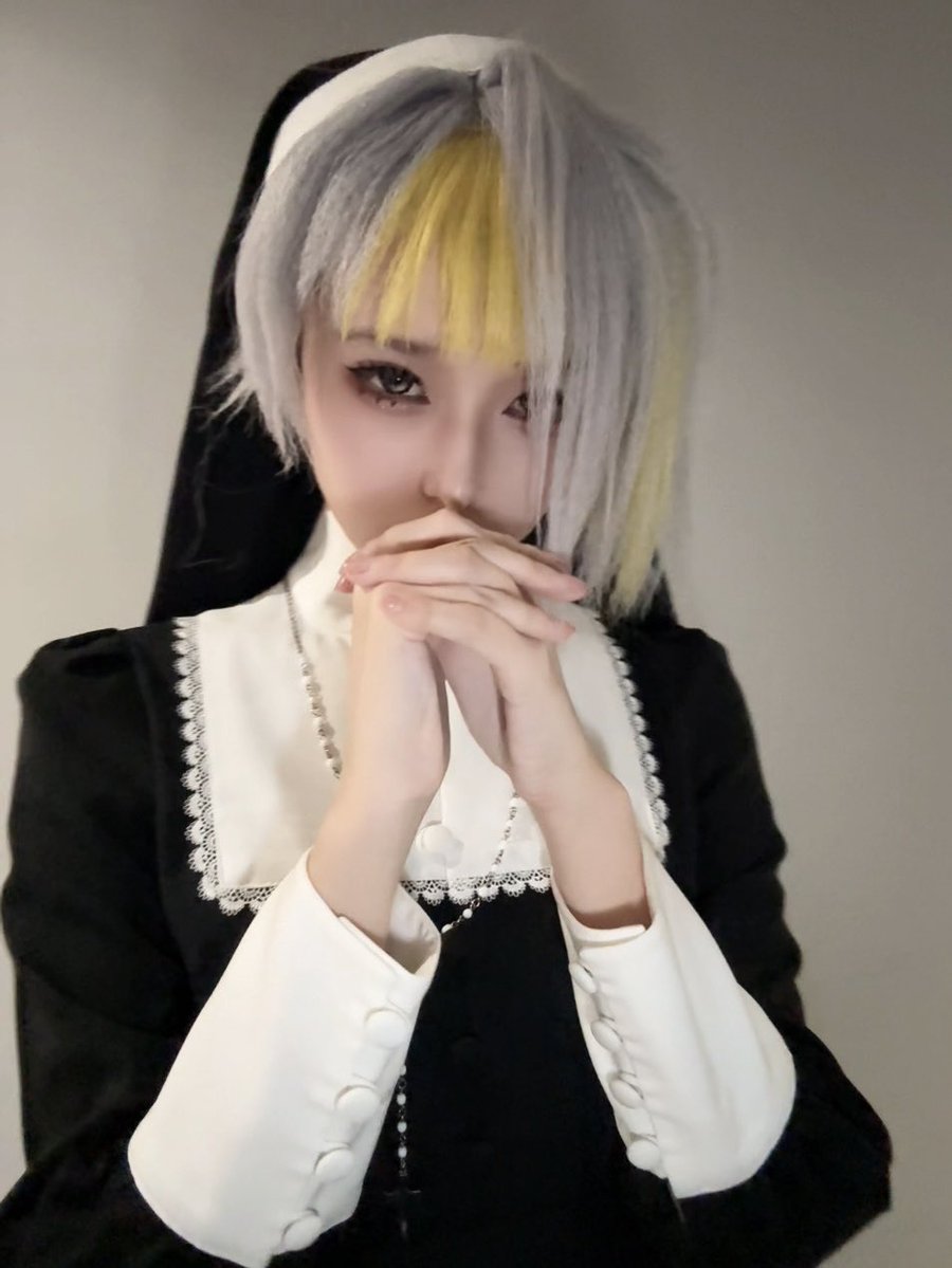 Iris_hongni's tweet photo. unholy https://t.co/GirprOZsxW