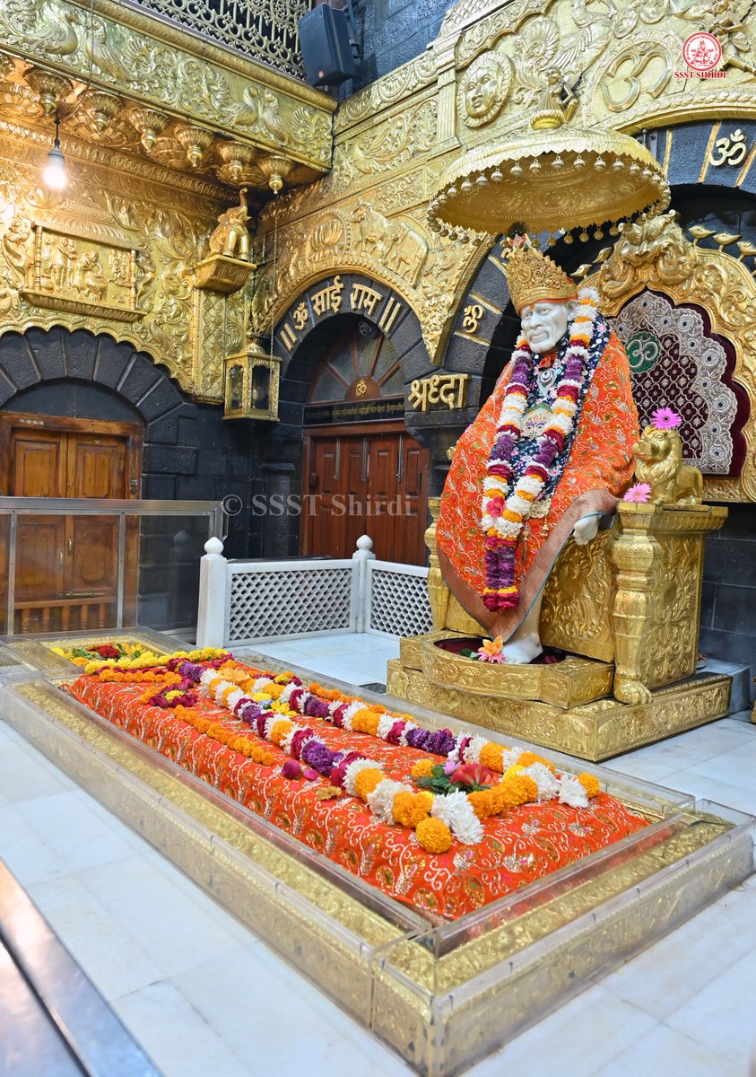 SSSTShirdi's tweet photo. *!! ॐ साई राम !!*
*श्री साईबाबा संस्थान विश्वस्त व्यवस्था,शिर्डी*
*!! ॐ Sai Ram !!*
*Shri Saibaba Sansthan Trust, Shirdi*
≈≈≈≈≈≈≈≈≈≈≈≈≈≈≈≈≈ 
*आरती :-शिर्डी माझे पंढरपुर*
*रविवार ११ ऑक्टोबर २०२६*  
*Aarti :-Shirdi Majhe Pandharpur*
*Sunday 11 October 2026* https://t.co/nUfgO6xGGZ