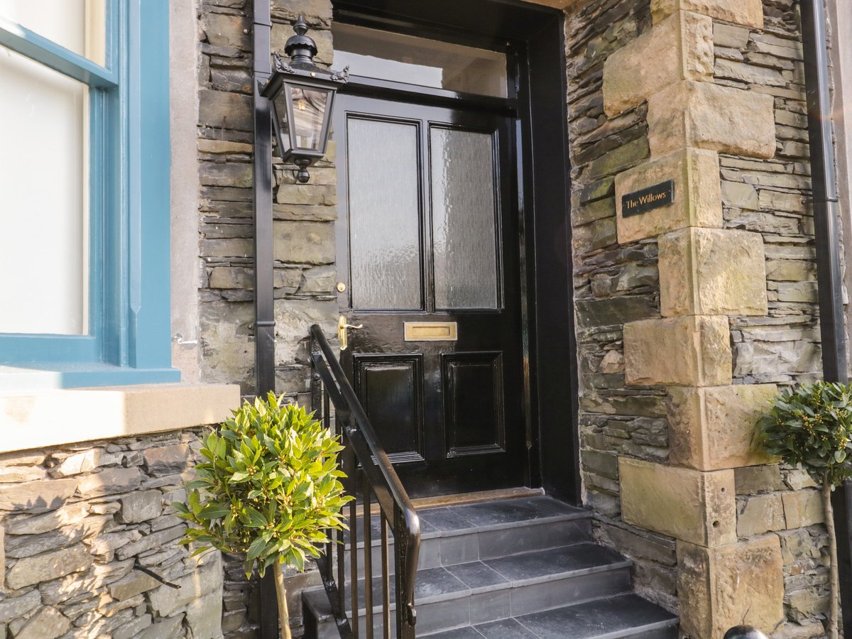scateringcouk's tweet photo. The Willows rests in Windermere, Cumbria and sleeps 10 guests in five bedrooms.
🛁 Hot tub
📍 Windermere, Cumbria
https://t.co/t2R5H8LVVh
#Windermere #Cumbria #HotTub #HolidayCottage #SelfCatering https://t.co/5cFA2LXH1q