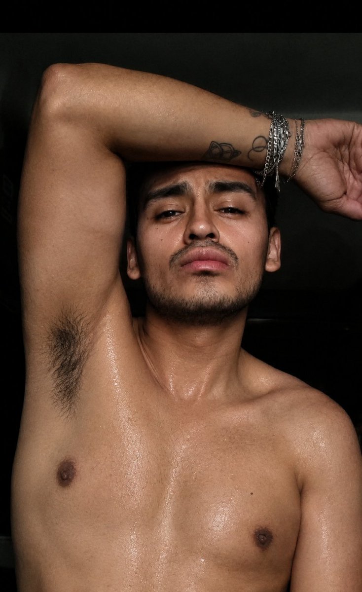LT55asmod's tweet photo. Suck my #armpits https://t.co/BwB3ckDJ7K