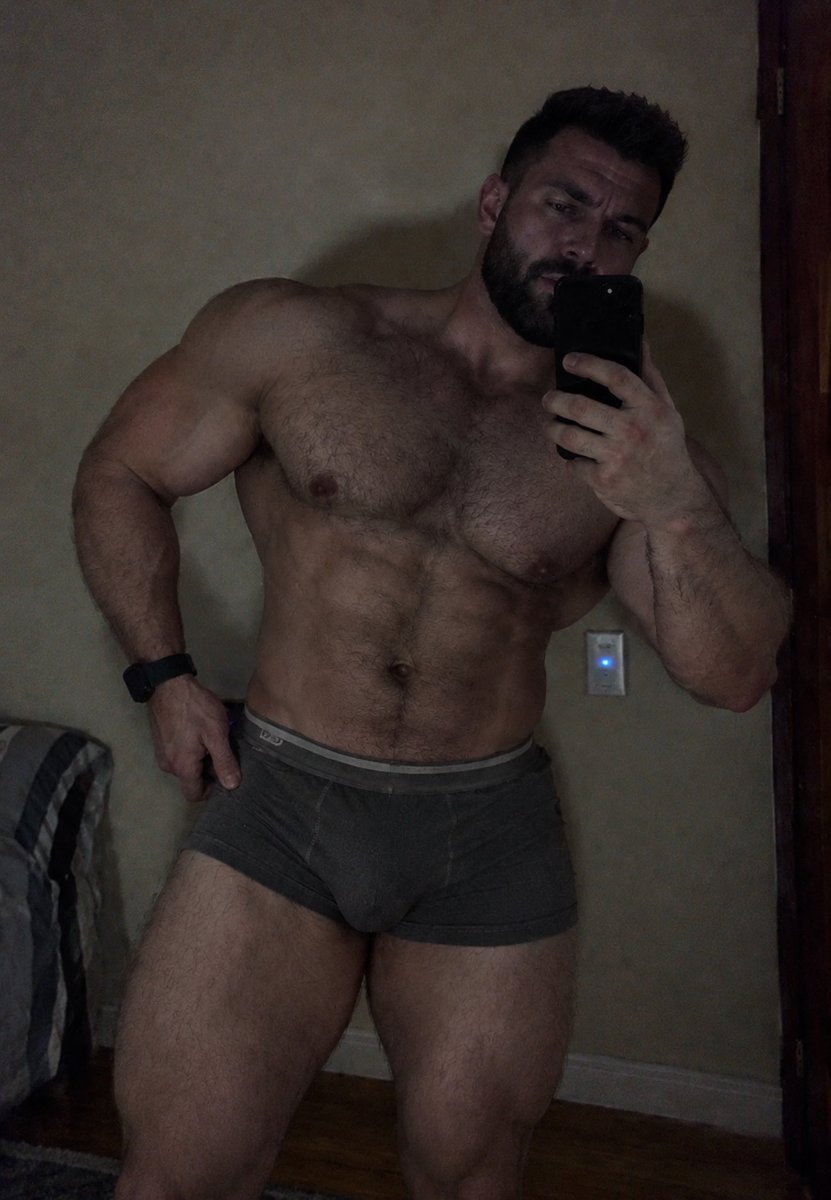 bigbeyxx's tweet photo. sex now??  #gay #gayman https://t.co/UGKPJrXD6d