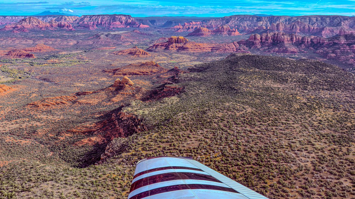 TonyReinke's tweet photo. Surprisingly fun flying week. Favorite airport was Wednesday (Page). Second favorite airport today (Sedona), for a little air/car show. https://t.co/85dFzylJKo