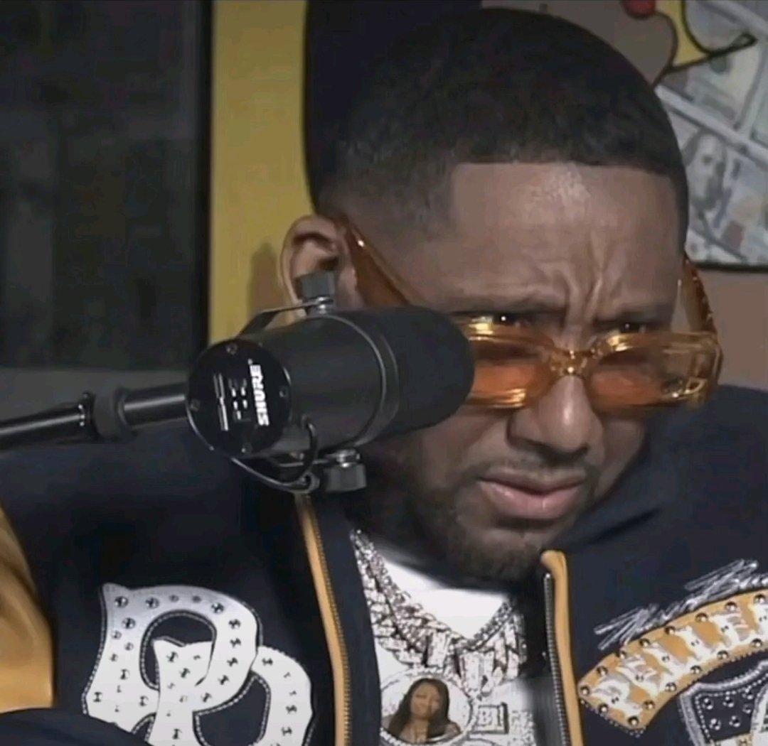 That1SlowV2's tweet photo. This ya fuckin mans right???  6/19? 2 INTs? 43 yards??? This ya mans right???? https://t.co/gMZtEMB7S3