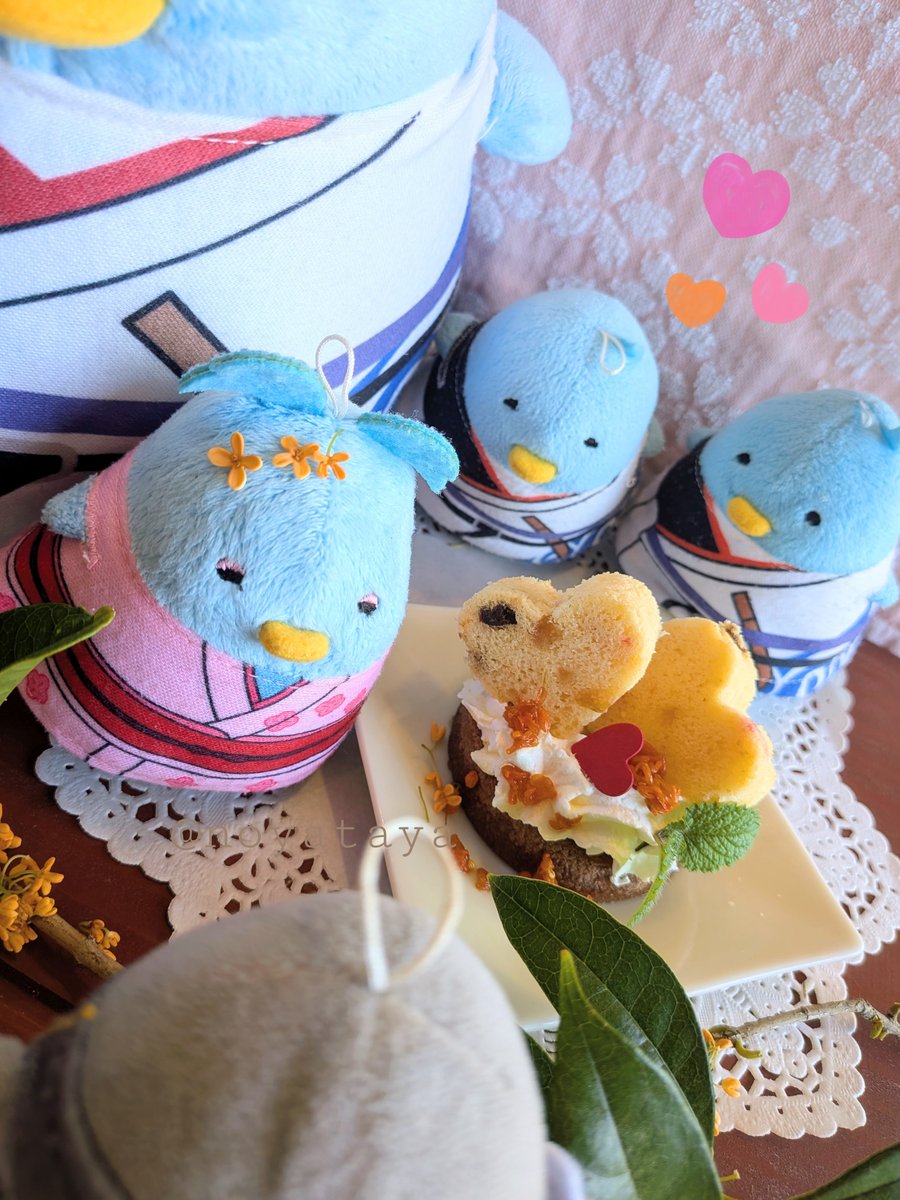 noyataya's tweet photo. ちゅん♪💕
HAPPY　BIRTHDAY🩷🩷🩷ちゅん♪

リオちゅんちゃんも、おいで🐥✨
金木犀シロップケーキ一緒に食べま
ﾁｭﾝ♪
嬉しいね😊🩷🐥🐥🐥🐥🐥🎶✨ https://t.co/9aWzyKn7eG