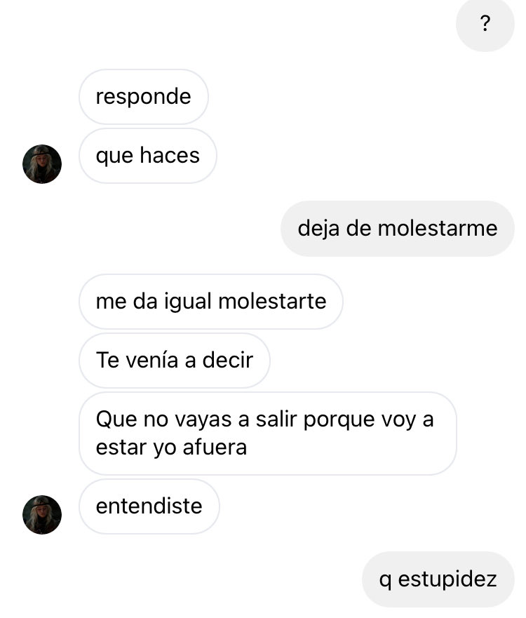 ssadicoos's tweet photo. oigan mutis lindos les muestro mi chat con mi ex bueno a mi m da muchas risa pq siempre m habla para decirme lo mismo (somos vecinas) Y ES CHISTOSO, que le cuesta fingir que no nos conocemos y ya, o ignorarme (?? https://t.co/Pc0NMfchDh
