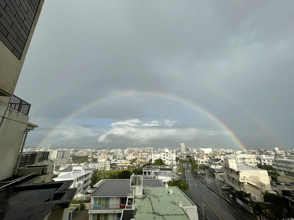 irobutsu's tweet photo. 朝の二重虹 https://t.co/fI36dkwHce