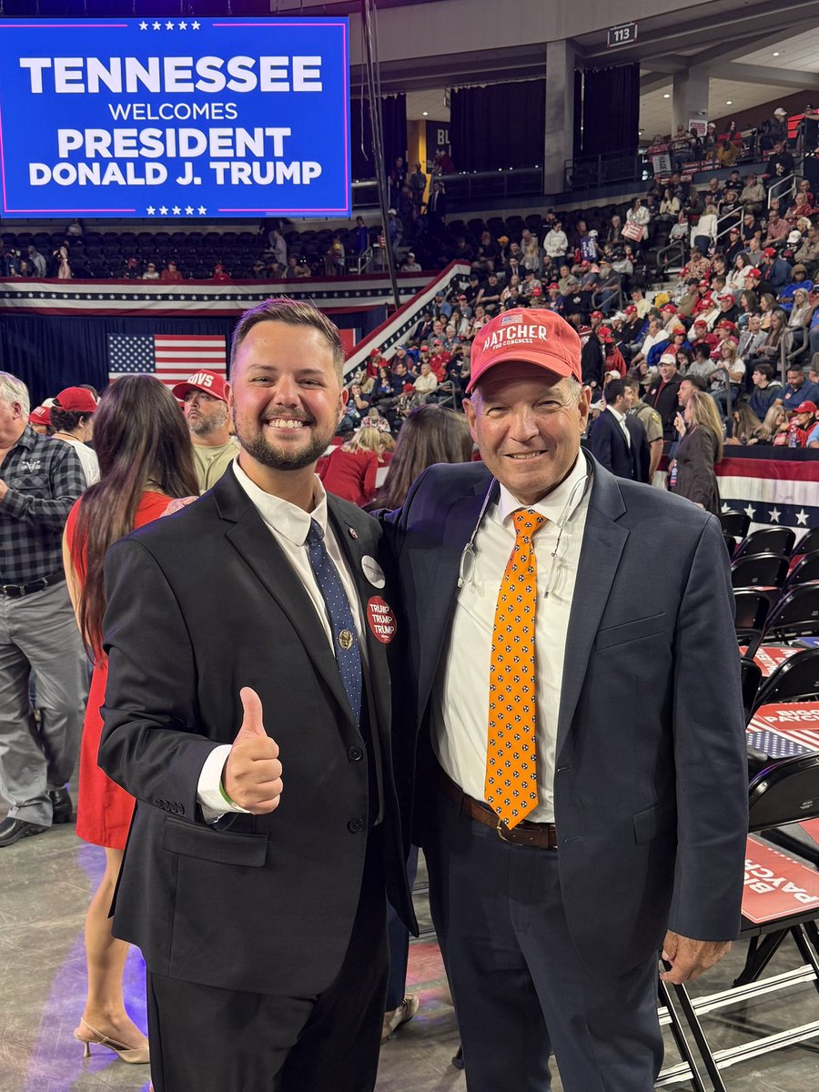 KDCodyTN's tweet photo. In addition, I had the pleasure of meeting two soon-to-be Congressmen from TN's 5th & 9th Congressional Districts, @HatcherforTN & @BrentTaylorTN! 

I look forward to helping the state government align with our conservative federal delegation to pass meaningful legislation for TN. 🇺🇸