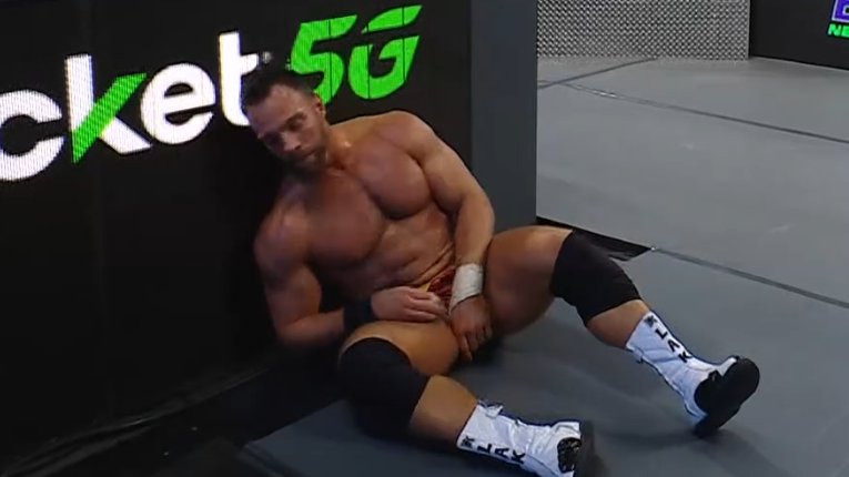 wrestlelamia's tweet photo. What an awesome match but that was the closest that Knight will ever come to the Championship. 

Despite being consistently over with the crowd, Triple H doesn't see it. About two weeks ago, there was 100% chance that Roman was walking out as Champion but some way of somehow, those chances started to diminish. We still thought there would be some slight hope, but no. Nothing. 

It's done. 

#MITB
