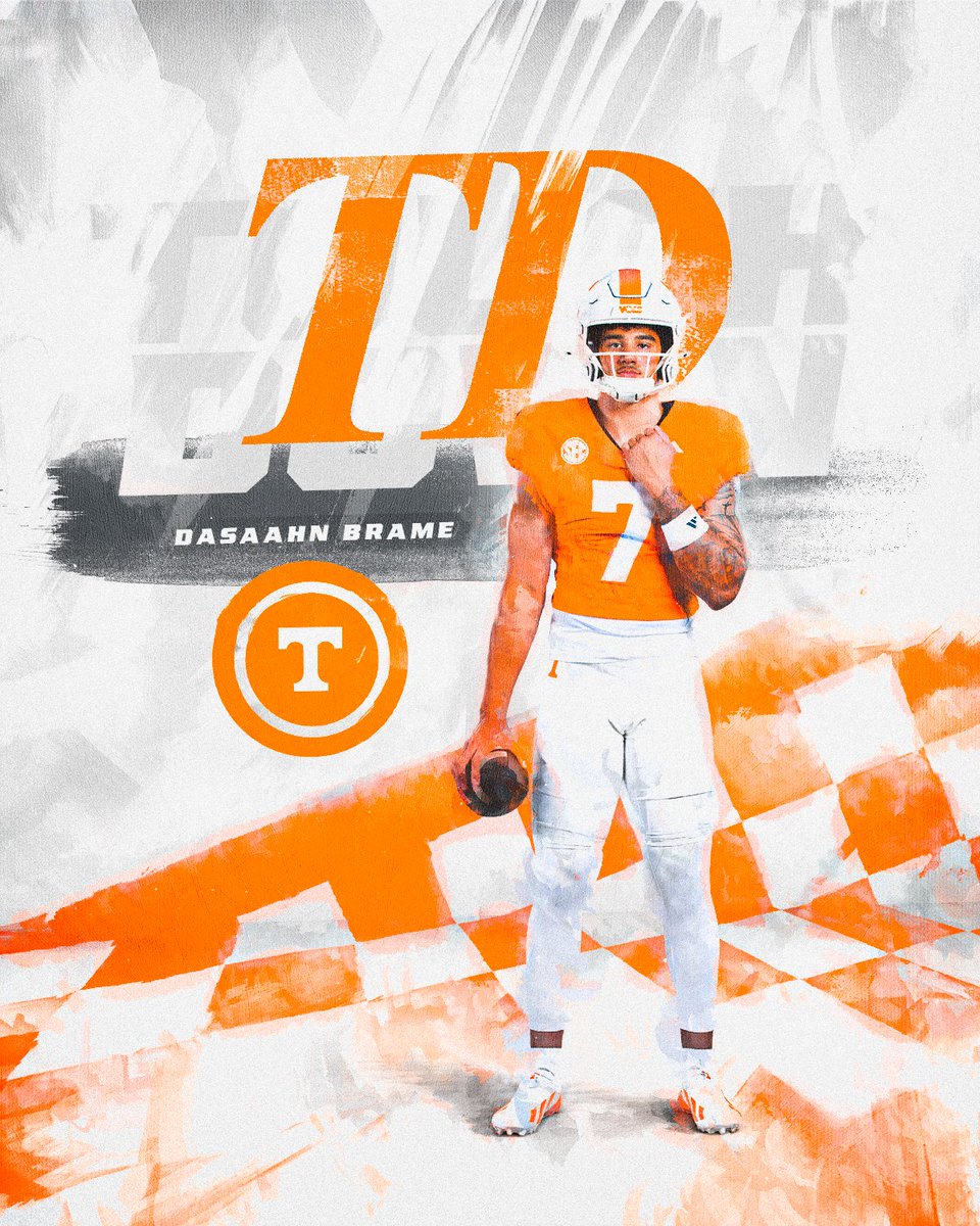 Vol_Football's tweet photo. BACK IN FRONT.

DaSaahn Brame from a yard out.

17-14 Vols https://t.co/JO4cCyUfMn
