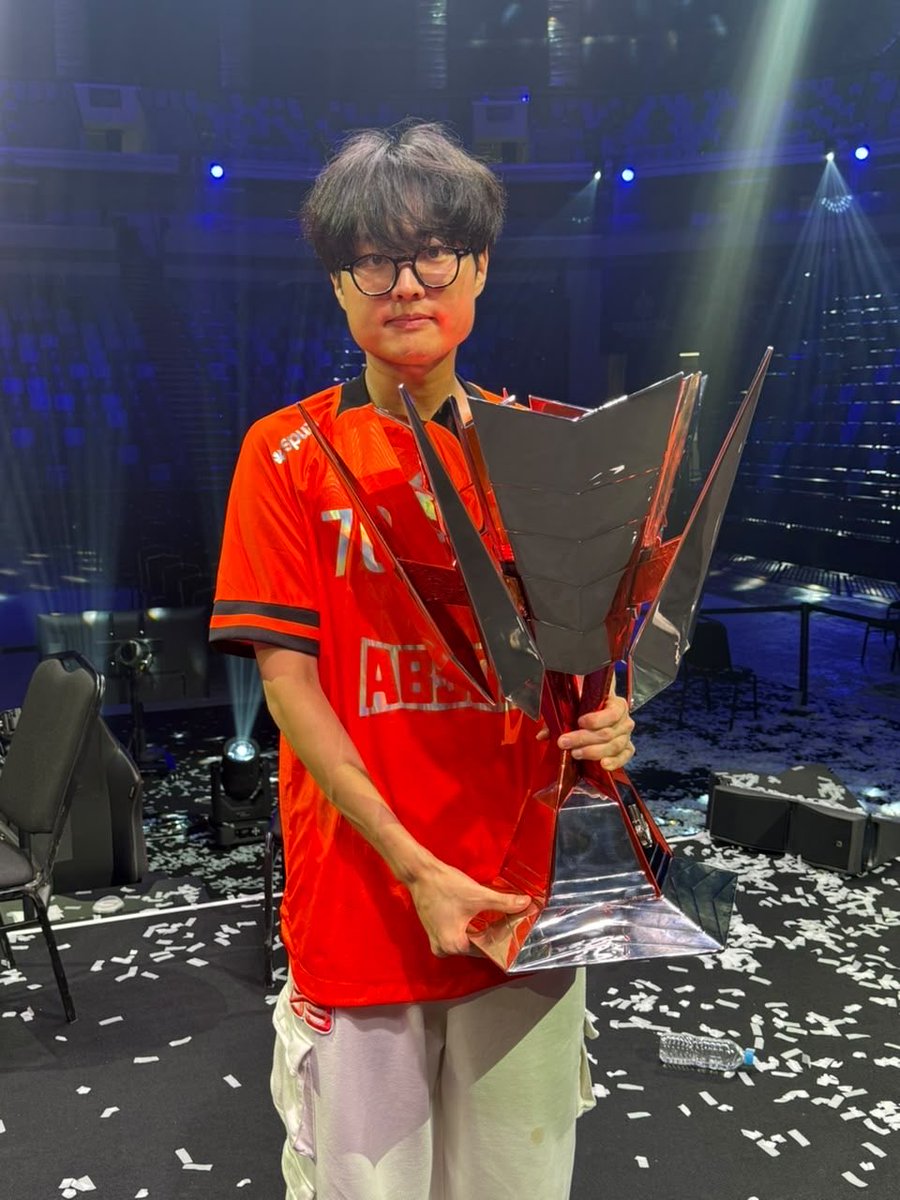 feisty_lol's tweet photo. CBLOL Champion👑 https://t.co/fXeTQjxisa