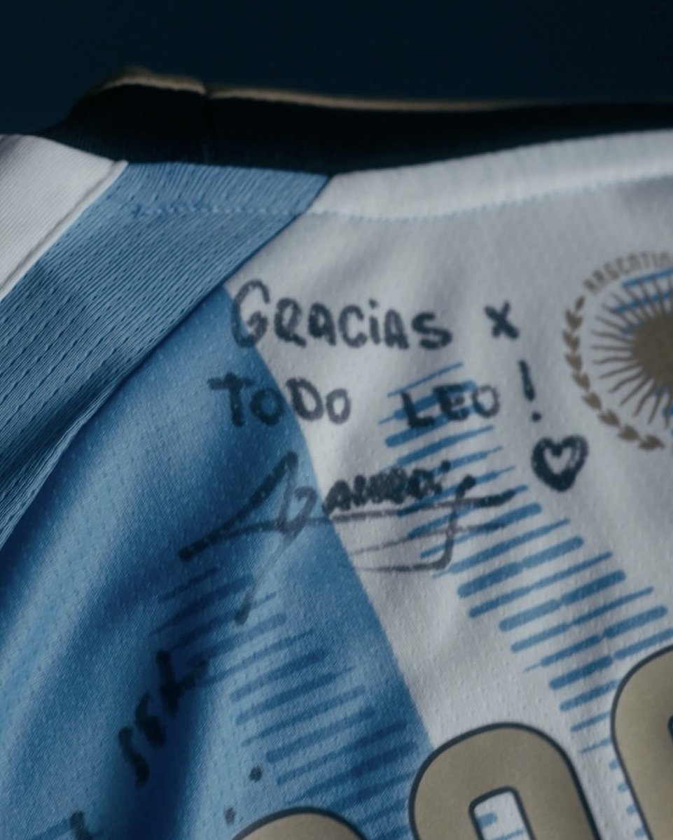 AFASeleccionEN's tweet photo. Every happy moment is connected to you..

𝑻𝒉𝒂𝒏𝒌 𝒚𝒐𝒖, 𝑳𝒆𝒐 🤍 https://t.co/fJJUyiCdMD