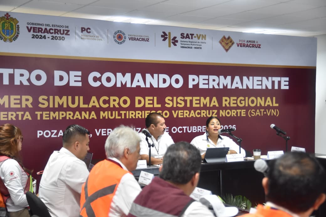 SP_Veracruz's tweet photo. 👮🏻‍♀️ #SSPVerInforma | 🚨 Participamos en el Primer Simulacro del Sistema Regional de Alerta Temprana del Multirriesgo Veracruz Norte (#SIAT-VER), en Poza Rica y Álamo Temapache. https://t.co/sbjVoMWD1v
