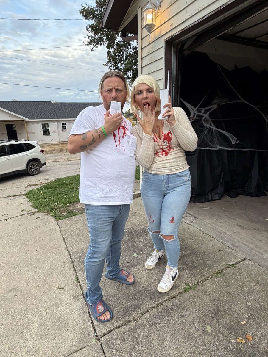 SledgeHammerHor's tweet photo. Sledgehammer Halloween party tonight!  Don’t blame the movies, movies don’t create psychos, movies make psychos more creative. #horror #scream #billyloomis #caseybecker #horrormovies https://t.co/e2LDJhGc72