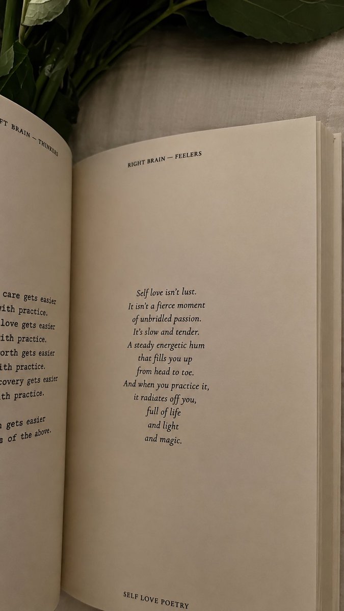 wet8_'s tweet photo. 🕯️🥀 https://t.co/iErqqUDdEh