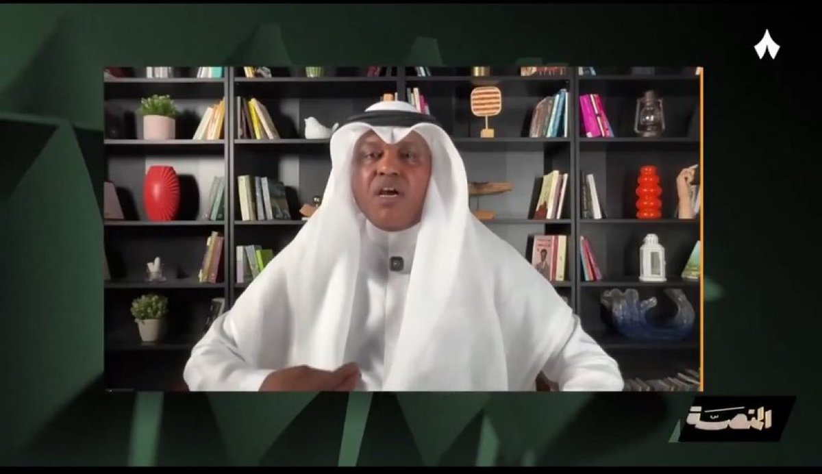 1SMi_'s tweet photo. 🚨🚨🚨🗣️ عبدالله فلاته:

أنا عاتب على الحكم 'خالد الطريس'.

ومشكلته التساهل مع لاعبي الهلال في بداية المباراة.

😂😂!! https://t.co/jdU4RpnvxE