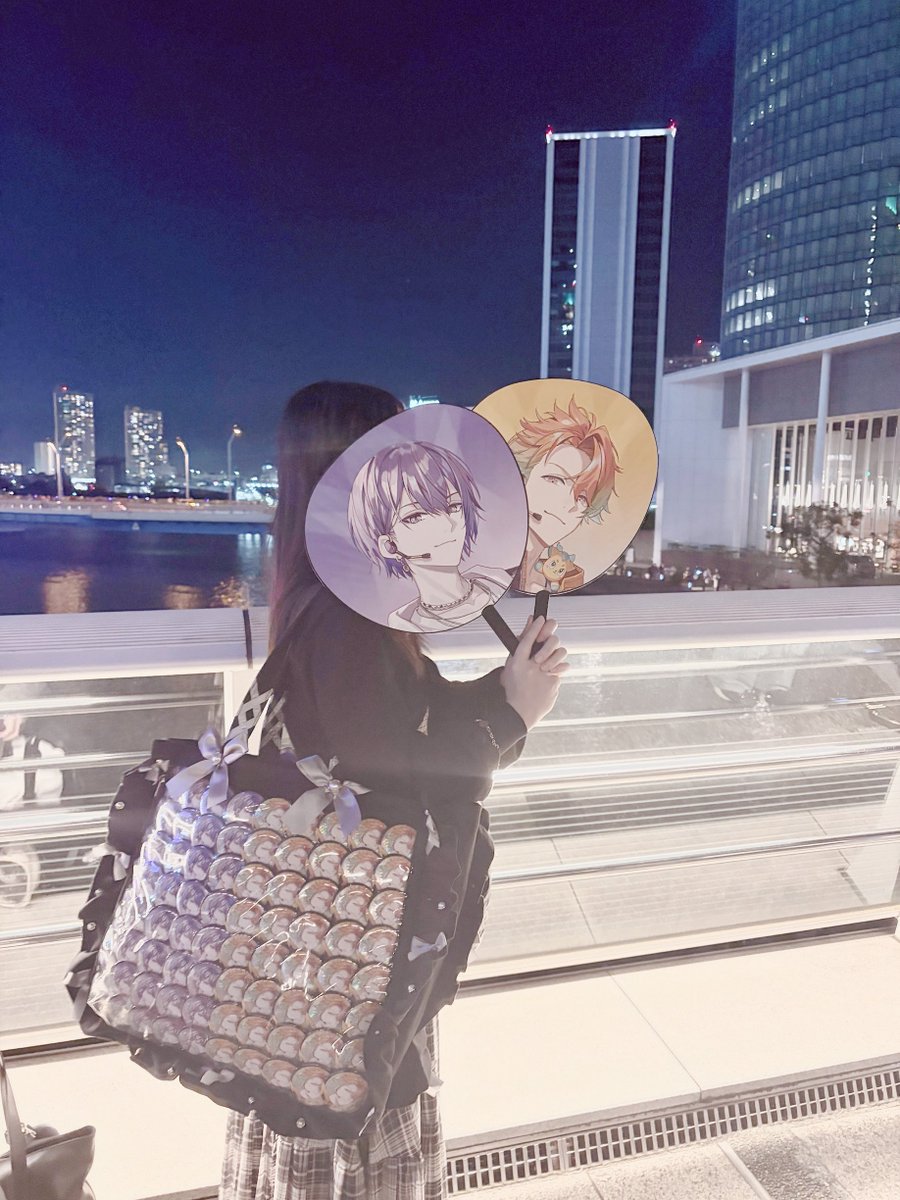 lrrirou1211's tweet photo. 大好きな2人を最高の舞台で見れて最高の1日だった；；
伊波ｻﾝの言葉を信じて2ndライブ楽しみにしてるし絶対に会いに行きます😭
MECHATU-Aが大好きです😭😭
#MECHATUA_1stライブ https://t.co/J3q5ucdv21