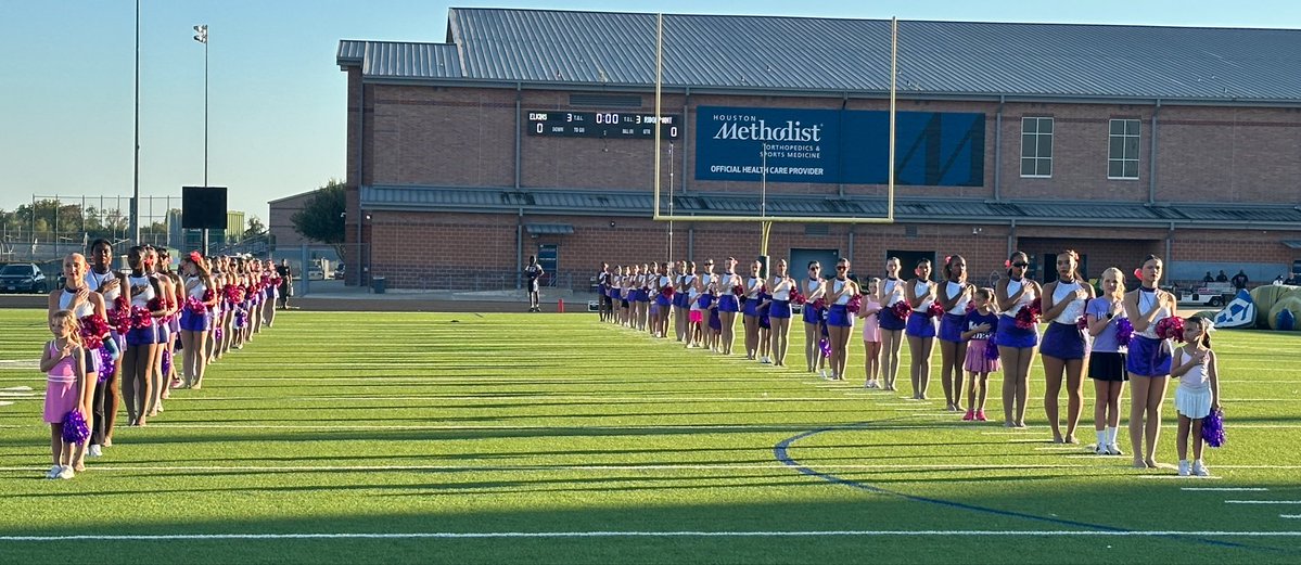 RPHS_Panthers10's tweet photo. @RGAPMobileLive @FBISDAthletics @FortBendISD 🚨🏈FBL (V) 🏈🚨: Ridge Point v. Elkins! We’re in for a good night of football folks, so stay tuned-in! @RGAPMobileLive @FBISDAthletics @FortBendISD #TurnOutTheLightsOnTheKnights!#OriginalPost
Panthers 0
Knights 0
#PreGame7 https://t.co/5pDBOuLc70