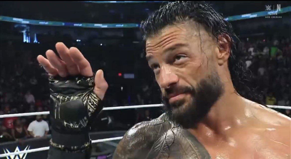 RomanMoxFan2010's tweet photo. Roman is such a meme  😂😂😂 https://t.co/v8toln8LLv