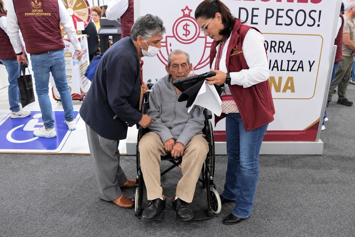 PENSIONISSSTE_'s tweet photo. 🎉 ¡La Feria de Afores 2026 sigue con todo en Iztacalco! 🙌

💰 ¿Sabes cuánto llevas ahorrado para tu retiro? ¿Conoces los beneficios de tu Afore? ¿Te gustaría descubrir cómo participar para ganar hasta ¡1 MILLÓN DE PESOS! 🤑

🔥 ¡Este es el momento de informarte, actualizar tus datos y tomar mejores decisiones para tu retiro!

❤️ En AFORE PENSIONISSSTE estamos listos para orientarte, resolver tus dudas y ayudarte con los trámites de tu Cuenta Individual.

📍 Explanada de la Alcaldía Iztacalco
📅 Del 8 al 12 de octubre
⏰ De 9:00 a 18:00 h
🎟️ ¡Entrada gratuita y abierta a todo el público!

🚀 ¡No te quedes con las dudas! Ven, conoce tus opciones y descubre por qué en AFORE PENSIONISSSTE ¡te hacemos ganar!

#FeriaDeAfores2026 #AFOREPENSIONISSSTE #Iztacalco #AhorroParaElRetiro #InfórmateActualizaYGana
