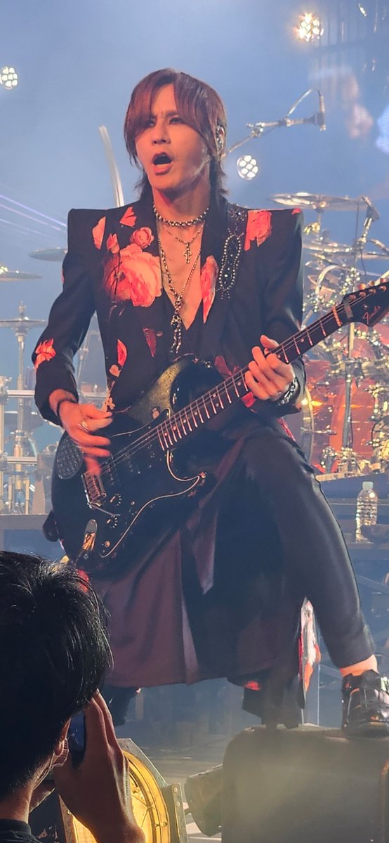 aremis1989's tweet photo. #LUNAPIC
#SUGIZO
#米子 https://t.co/GRifoFDMLr