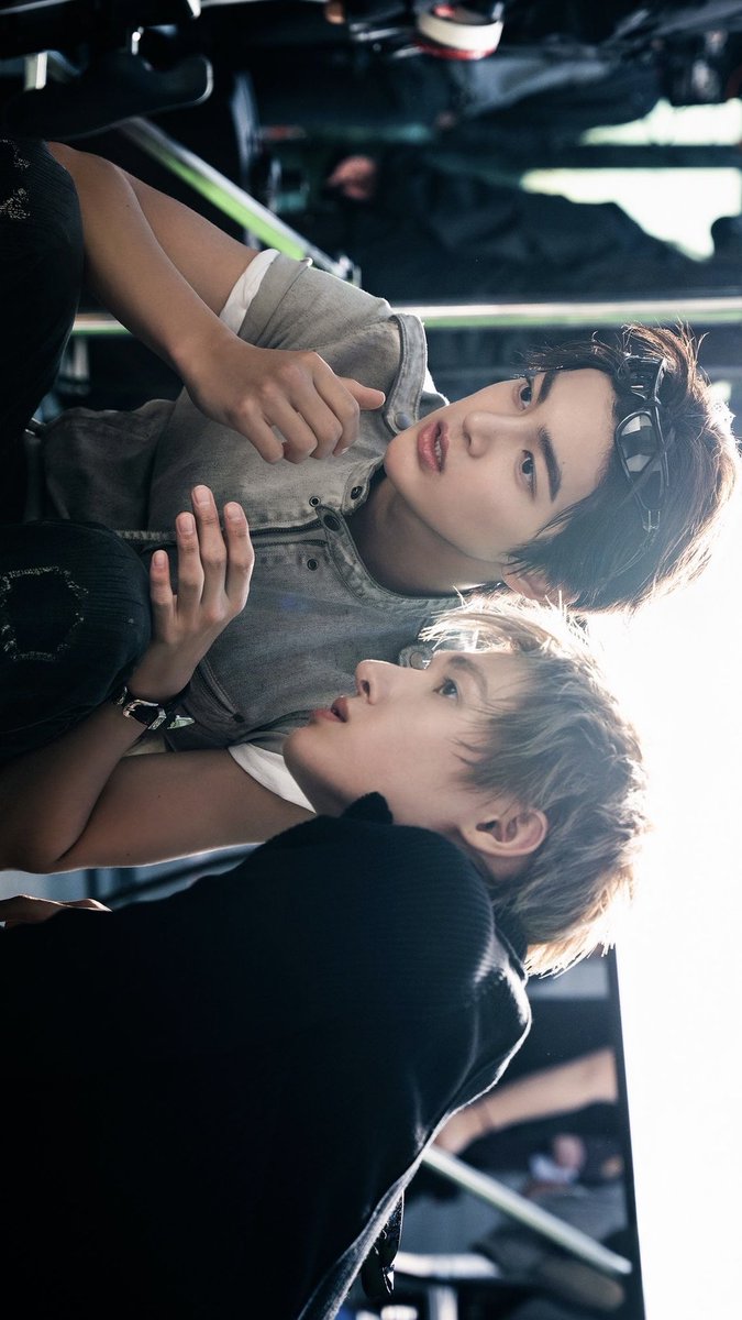 maliblru's tweet photo. it’s always interesting to see martin’s dynamics with each member as a duo https://t.co/pLXfmYsvyE