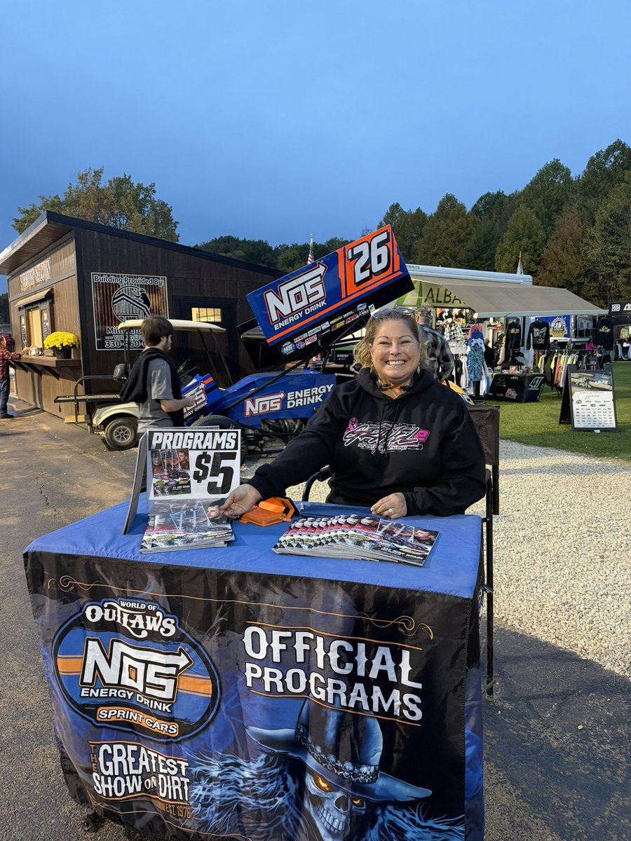 DavidGravel's tweet photo. Name a better place to be on a Saturday night! We will wait….. 👊🔥🏁 #DG2 // #BuckeyeBrawl // #ChampionshipChasing https://t.co/L2hOmpD8GU