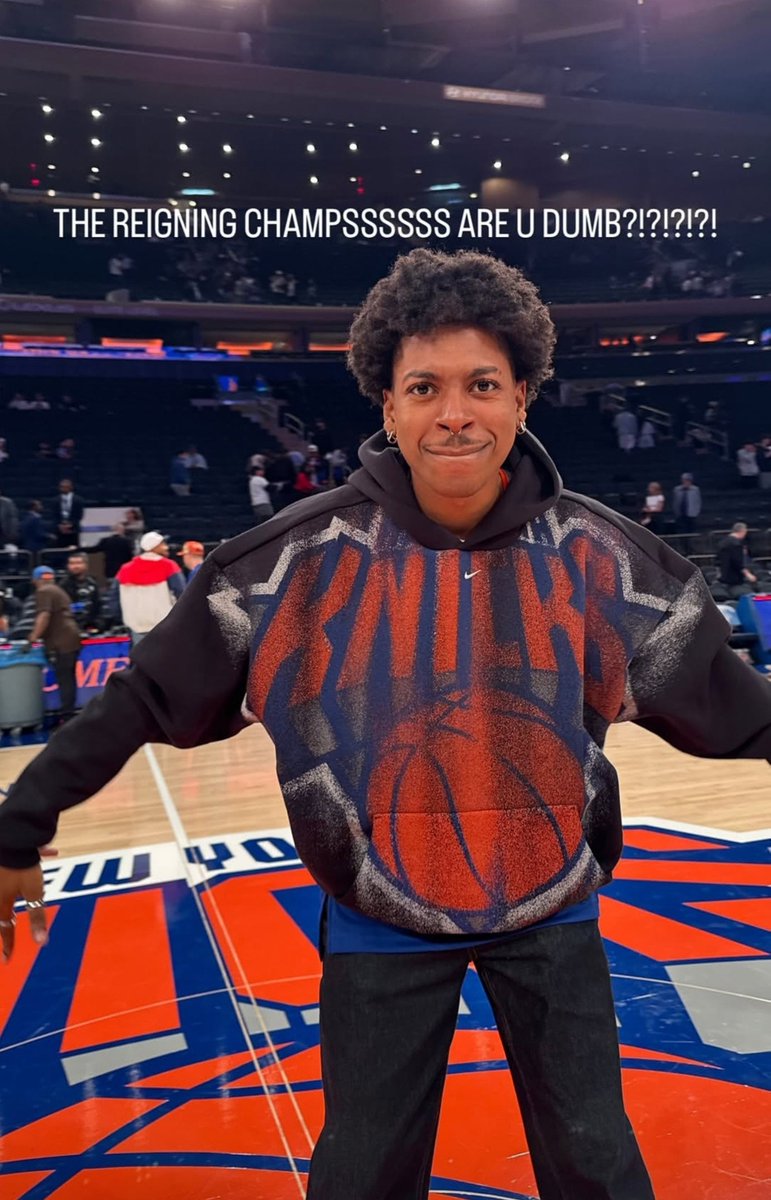 ADWDailyUpdates's tweet photo. Jordan Aaron Hall attended the New york Knicks game via Instagram https://t.co/jg0zFxXDLz