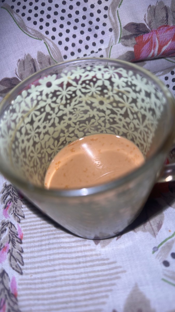 AFZM_039's tweet photo. Raat ke iss waqt chai 

4:00AM https://t.co/8hwAY6ygDG